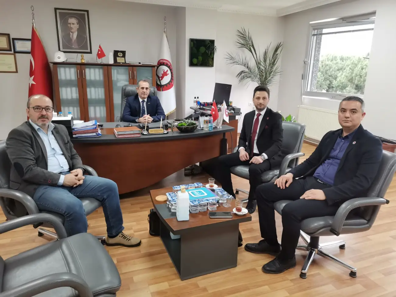 e-Tis Samsun ailesi olarak Samsun Merkez OSB Müdürü Sn. Hakan Tütüncüoğlu ziyaret edilerek karşılıklı istişarelerde bulunulmuştur.